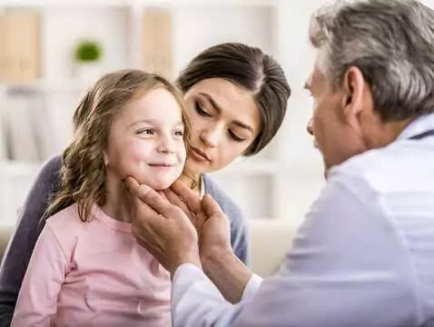 Third tonsil - to remove or not to remove?