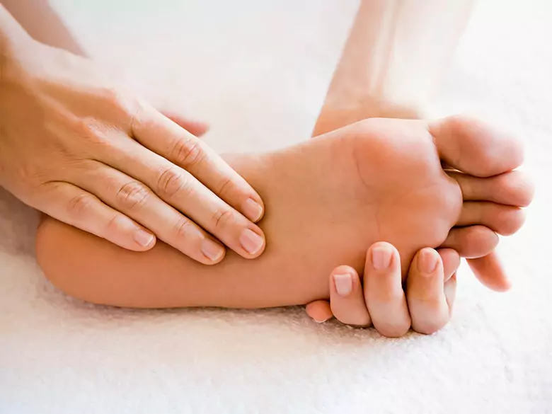 Hallux valgus and how to deal with it