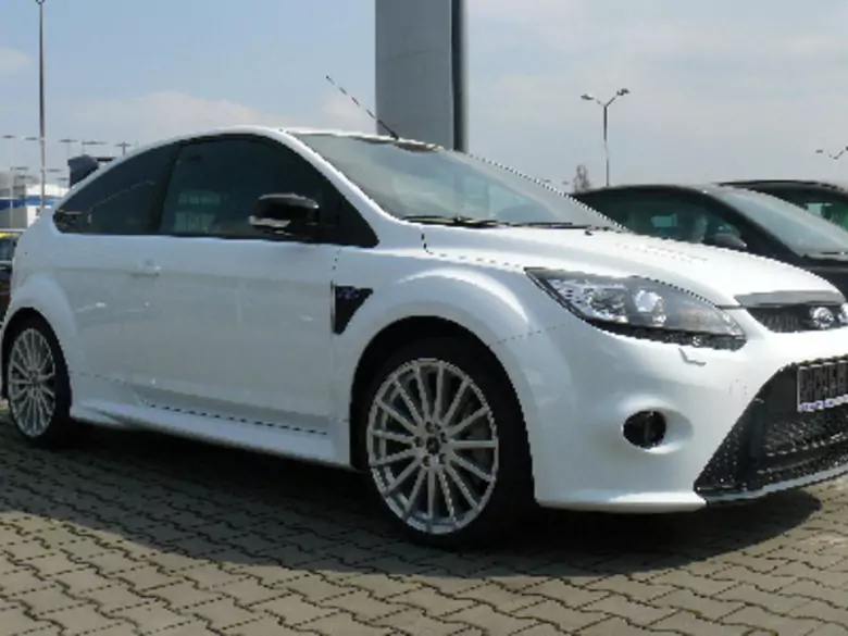 Fighting potholes on the roads