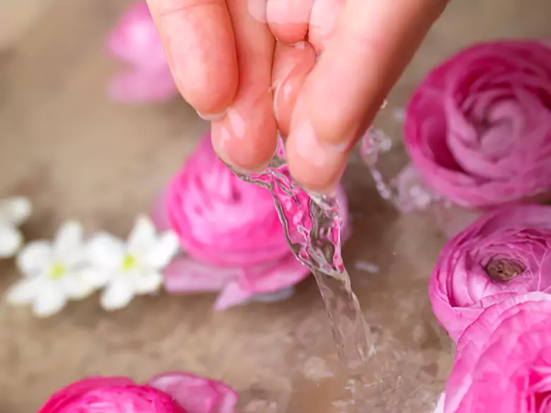 How to care for brittle nails