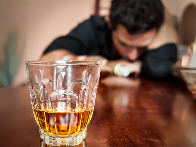 What dose of alcohol can be fatal to a person?