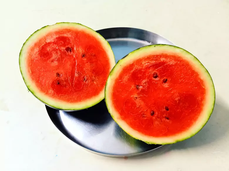 What are the benefits of eating watermelons?