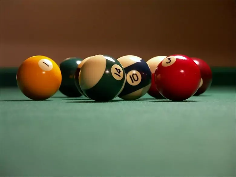 What are the benefits of playing billiards?