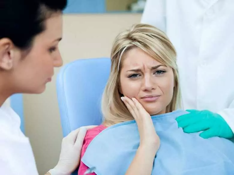 Wisdom teeth - remove or treat?