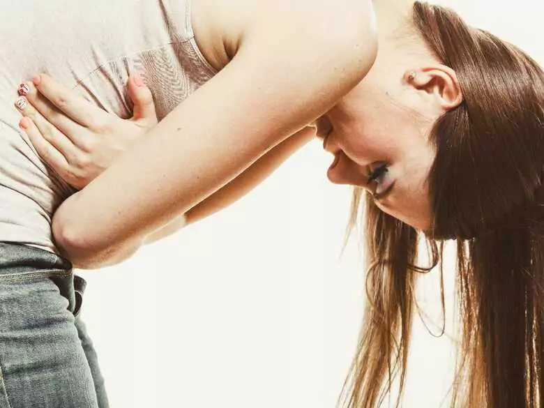 What are the symptoms of food poisoning?