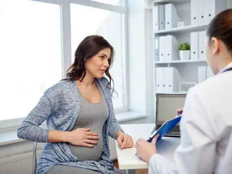 Pregnancy in a patient with borderline and BPAD: should gynaecologists be told about diagnoses?