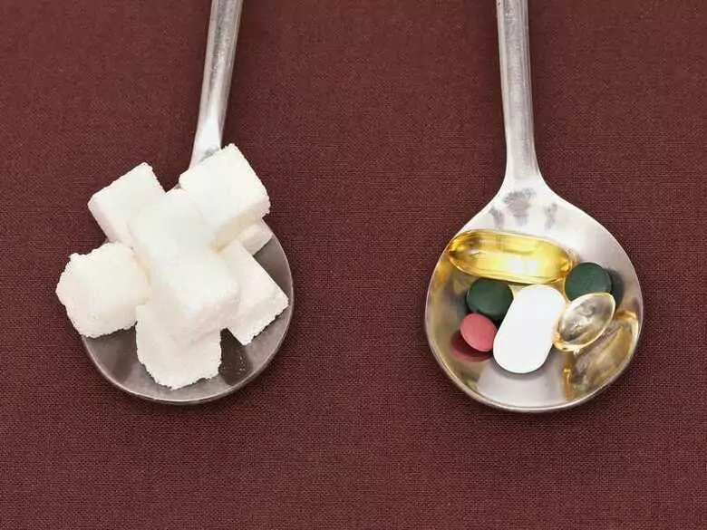 Excess sugar in the diet increases the risk of mood disorders?