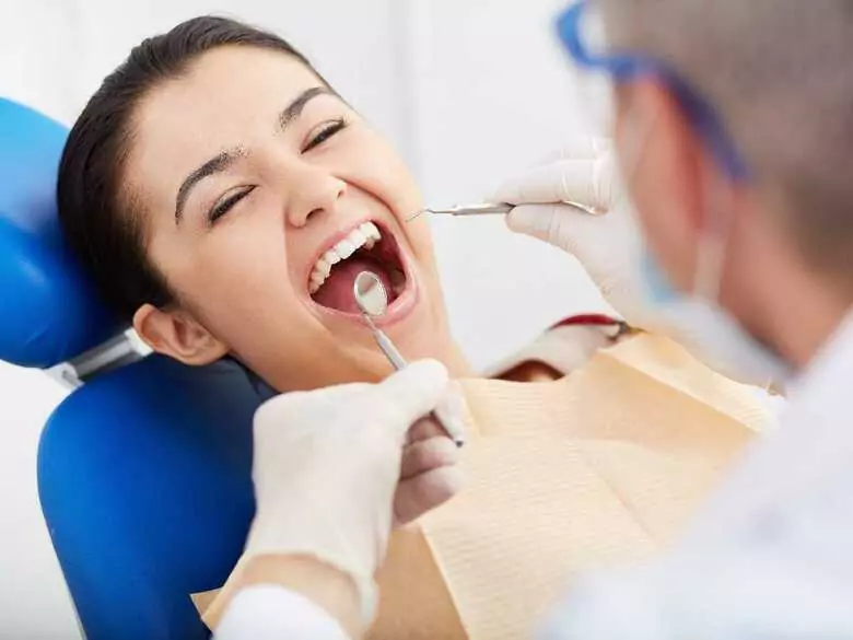 Removal of calculus on teeth