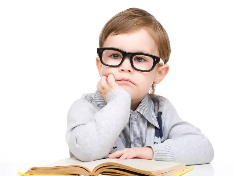 When to go to the ophthalmologist with your child?