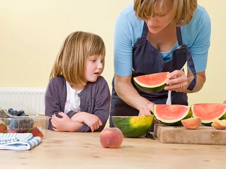 Diet in type 1 diabetes in children - carbohydrates, proteins, fats