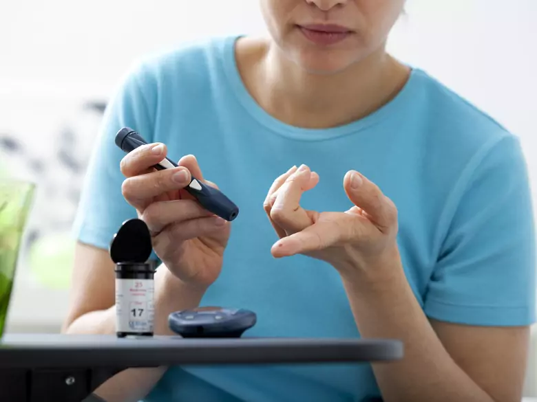 What is a healthy diet for people with diabetes problems?