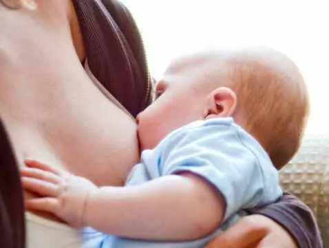 Breastfeeding - the best way to keep your baby healthy!