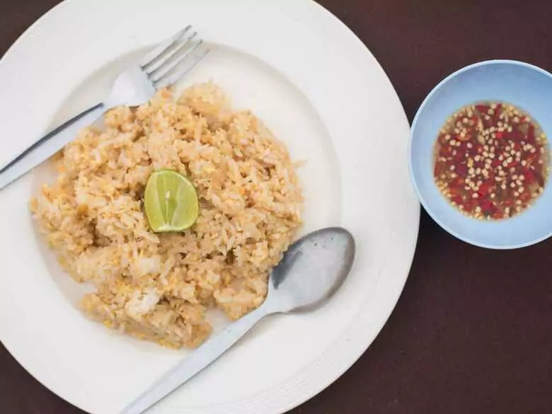 What are the benefits of consuming fibre?