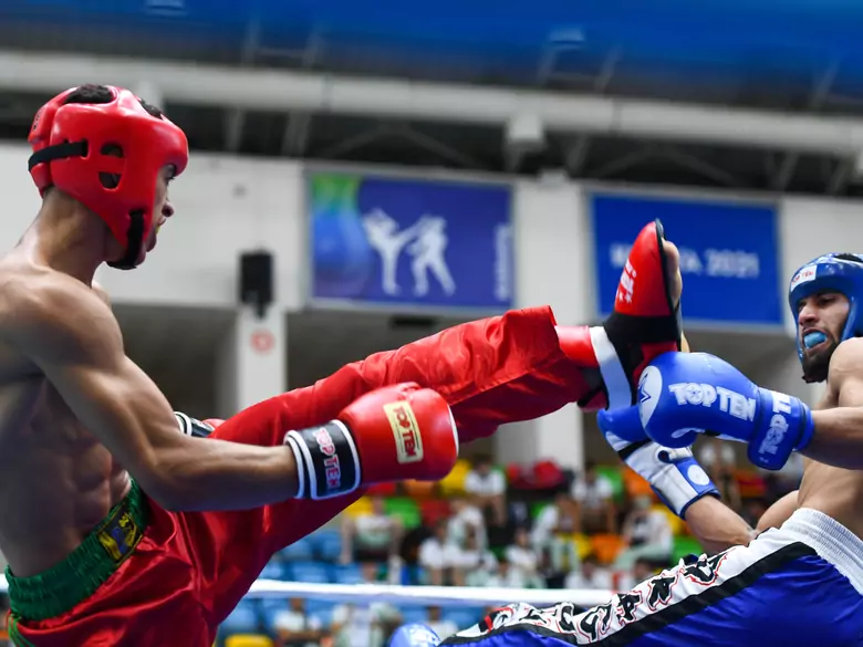 What are the benefits of practising kickboxing?