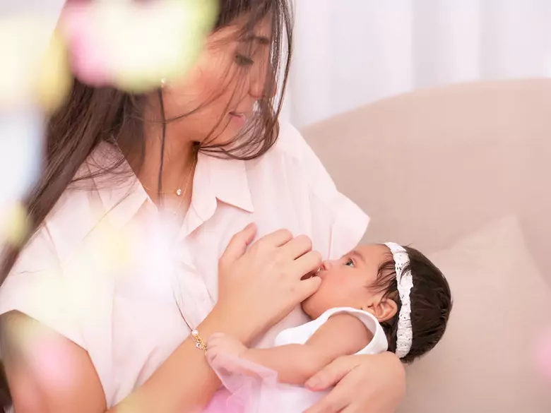 A baby's intelligence drinking breast milk - truth or myth?