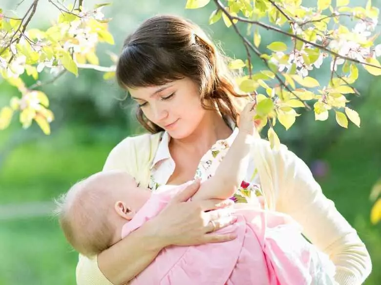 A few words about baby-slinging