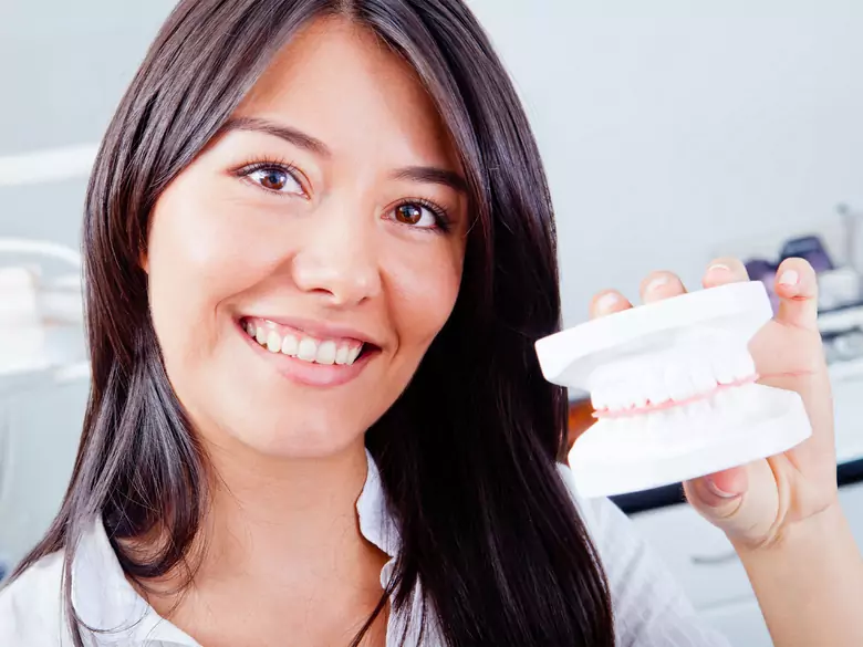 Dentures, implants, stem cells - modern options for replacing missing teeth