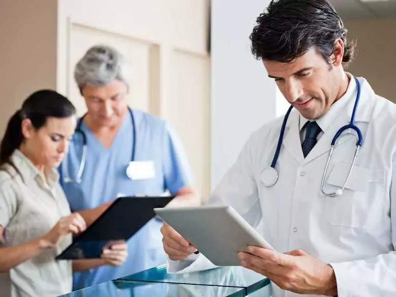 Side effects of chloroquine in patients with COVID-19