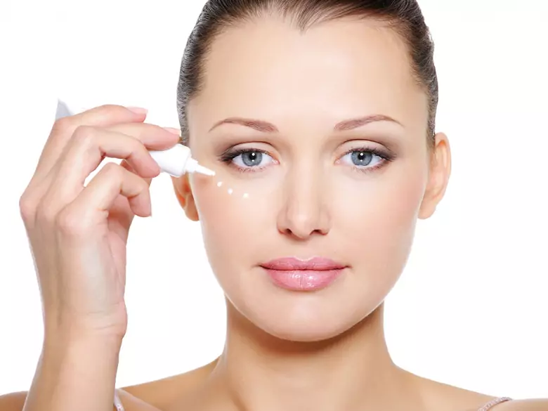 Dark circles under the eyes - what could be their causes?
