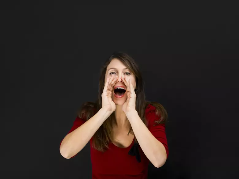 Non-specific symptoms of ovarian cancer in women