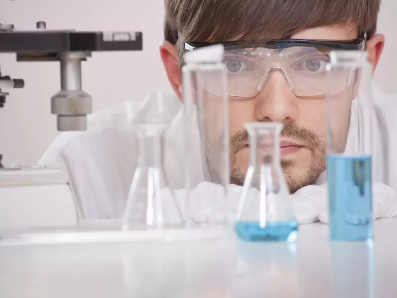 Antioxidants in cancer