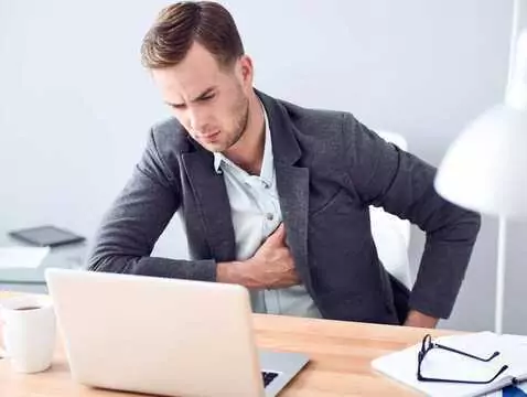 Myocardial infarction - how do you tell the difference between a heart attack and a stroke?