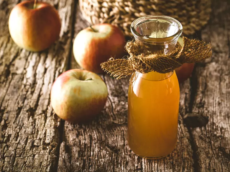Why is apple cider vinegar healthy?