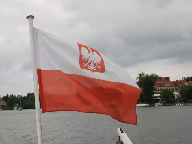 There is a steady increase in the number of volunteers in Poland