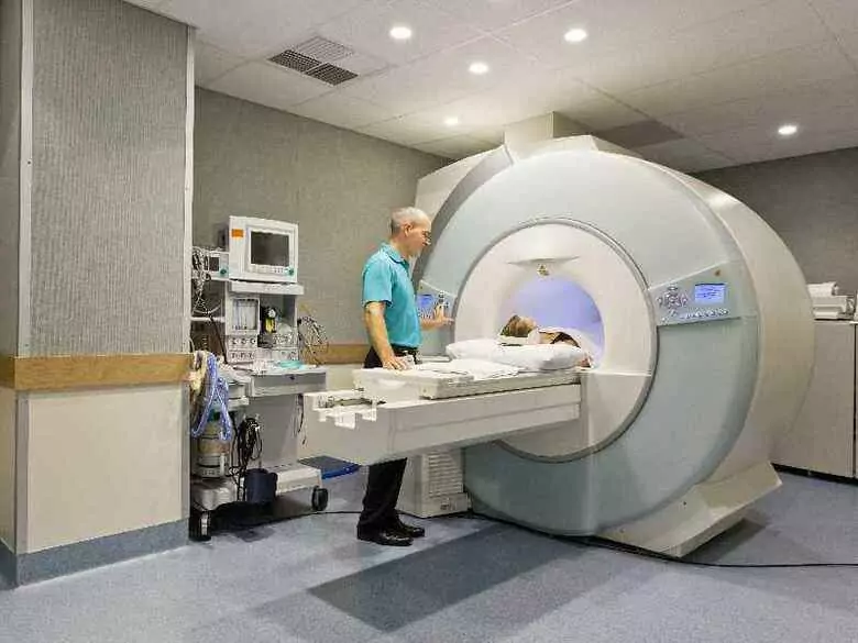 Advantages of magnetic resonance imaging
