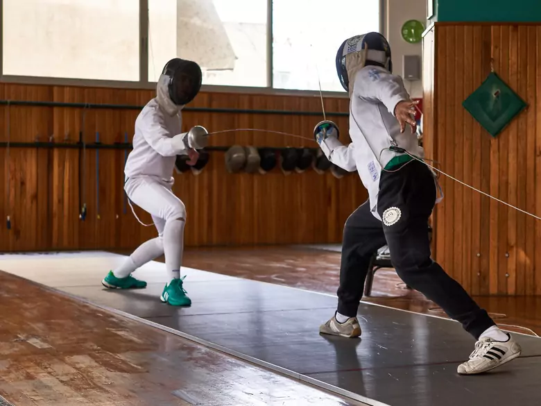 What are the benefits of practising fencing?