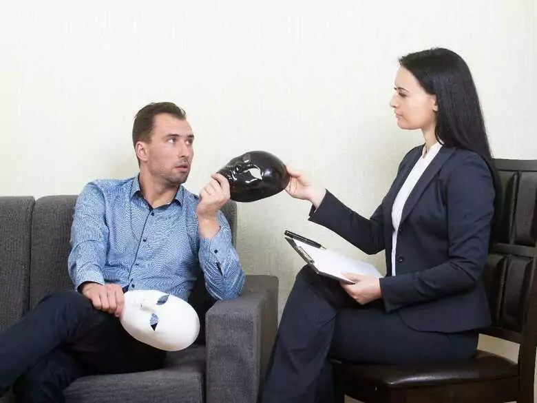 What treatment methods are used in psychiatry?