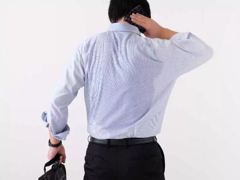 What is a healthy diet for people with excessive sweating problems?