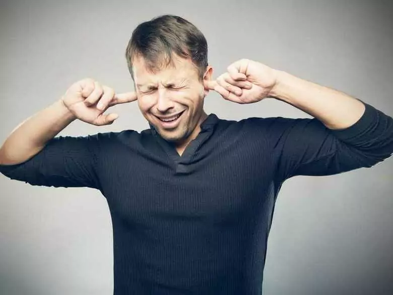 Impact of auditory processing on phonological functions