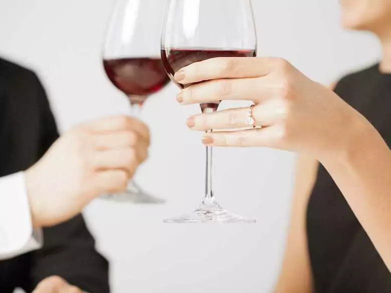 Positive and negative aspects of alcohol consumption