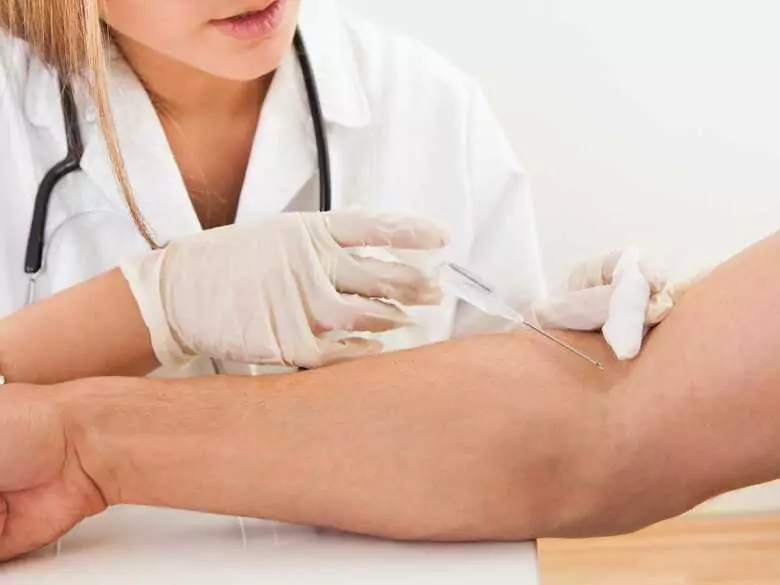Vaccinations against tropical diseases - what to bear in mind before a long journey?